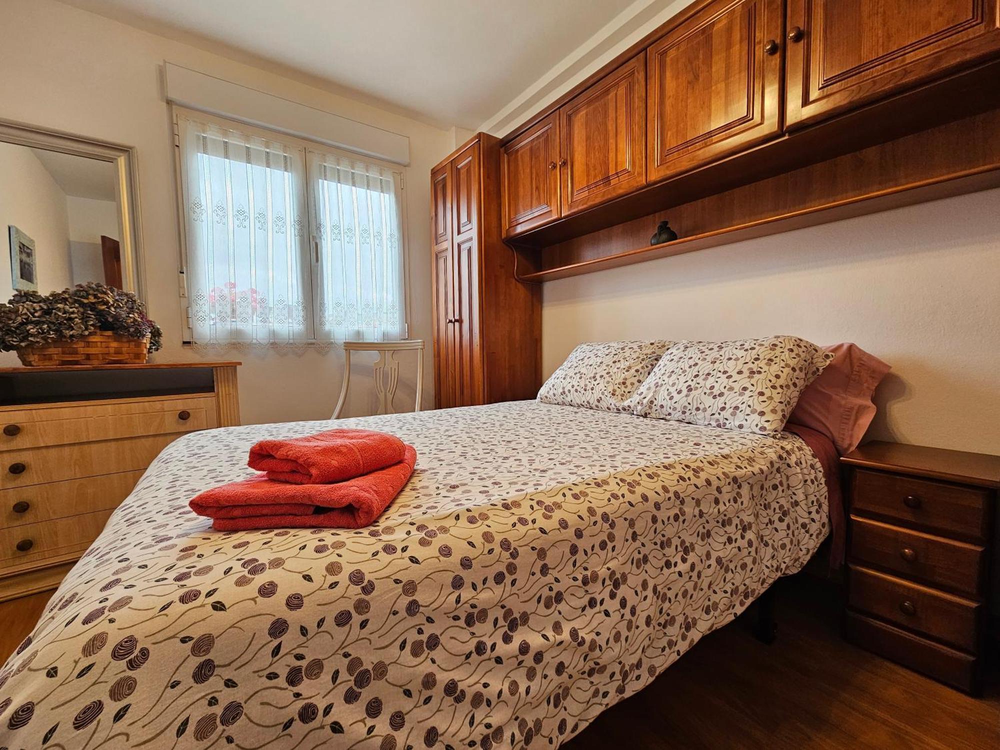 Ferienwohnung Casa Lantoxana Gijón Exterior foto